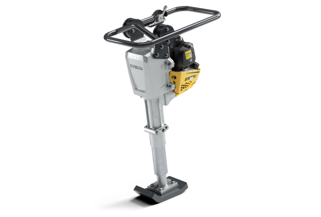 BT 30: the BOMAG tamper in the 30-kilo class.